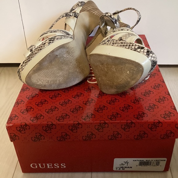 Guess Heels - Picture 3 of 5